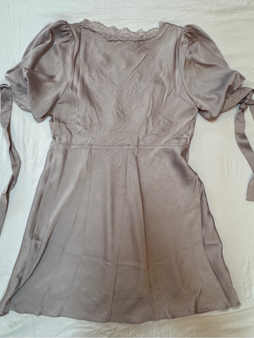 En Saison Lace-Trim Chemise in Pale Lilac Blush - Picture 4 of 5